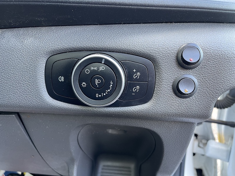 Ford Transit 2.0 350 EcoBlue Leader Dropside 2dr Diesel Manual L4 Euro 6 (s/s) (130 ps) - U786