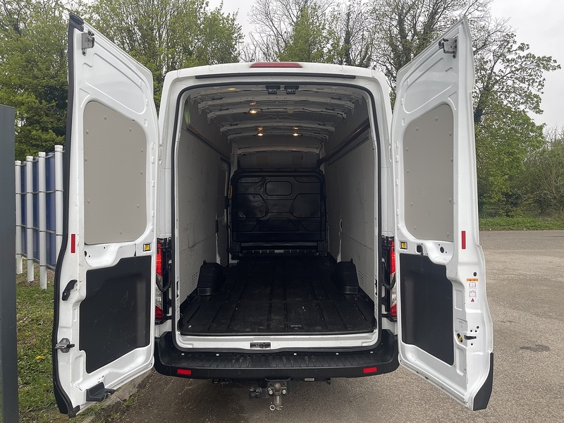 Ford Transit 2.0 350 EcoBlue Trend RWD L4 H3 Euro 6 (s/s) 5dr - U787