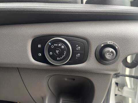 Ford Transit 2.0 350 EcoBlue Trend RWD L4 H3 Euro 6 (s/s) 5dr - U787