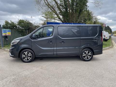 Renault Trafic 2.0 dCi Blue SL30 Extra Sport EDC L1 H1 Euro 6 (s/s) 5dr - U789