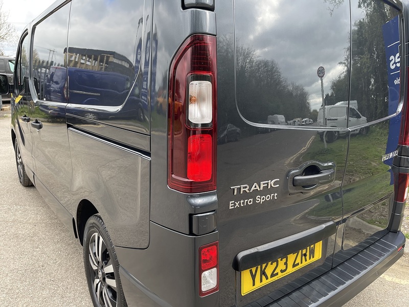 Renault Trafic 2.0 dCi Blue SL30 Extra Sport EDC L1 H1 Euro 6 (s/s) 5dr - U789