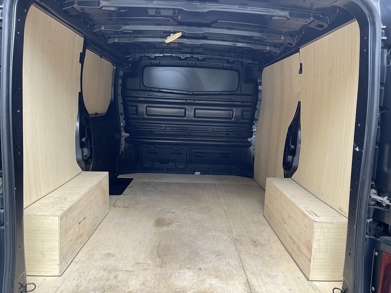 Renault Trafic 2.0 dCi Blue SL30 Extra Sport EDC L1 H1 Euro 6 (s/s) 5dr - U789