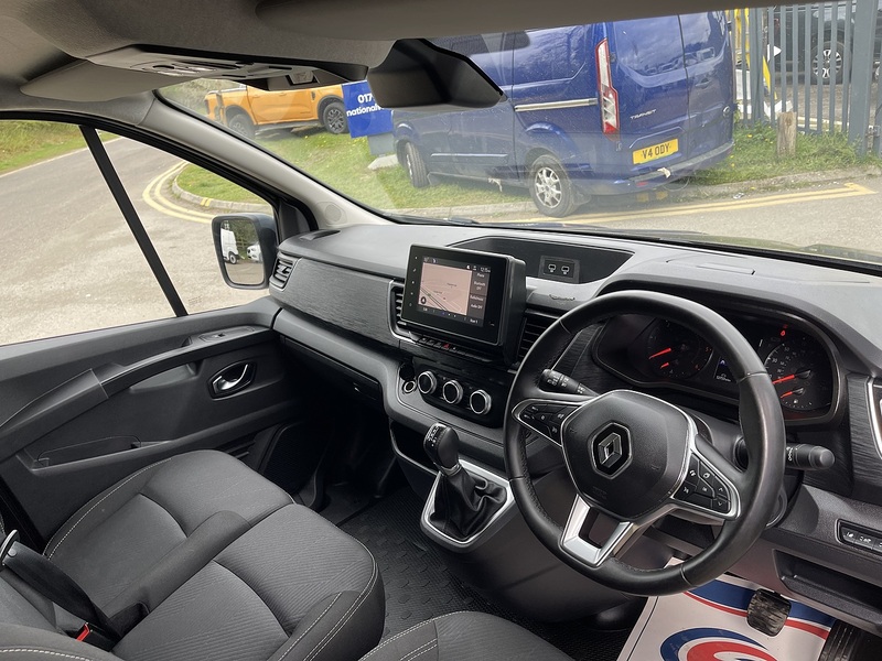 Renault Trafic 2.0 dCi Blue SL30 Extra Sport EDC L1 H1 Euro 6 (s/s) 5dr - U789