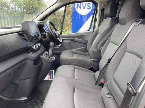 Renault Trafic 2.0 dCi Blue SL30 Extra Sport EDC L1 H1 Euro 6 (s/s) 5dr - U789