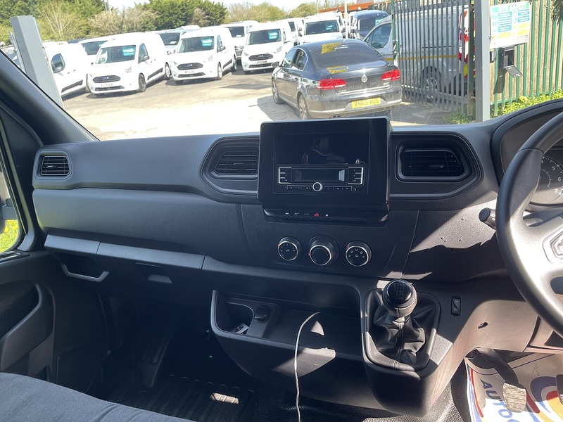Renault Master 2.3 dCi ENERGY 35 Business FWD LWB High Roof Euro 6 (s/s) 4dr - U791