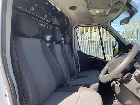 Renault Master 2.3 dCi ENERGY 35 Business FWD LWB High Roof Euro 6 (s/s) 4dr - U791