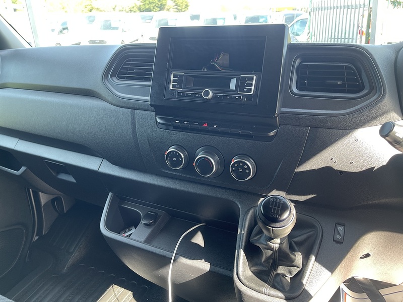 Renault Master 2.3 dCi ENERGY 35 Business FWD LWB High Roof Euro 6 (s/s) 4dr - U791