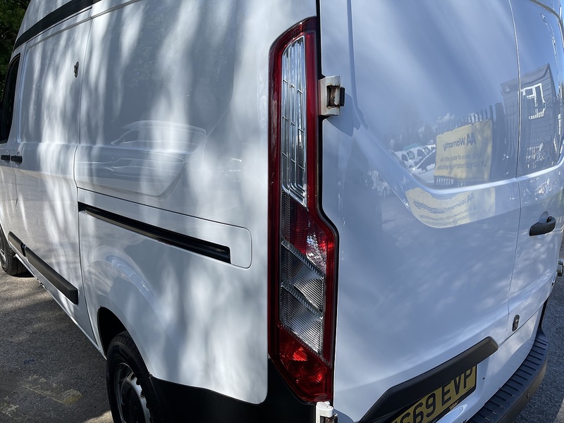 Ford Transit Custom 2.0 300 EcoBlue Leader L1 H2 Euro 6 (s/s) 5dr - U792