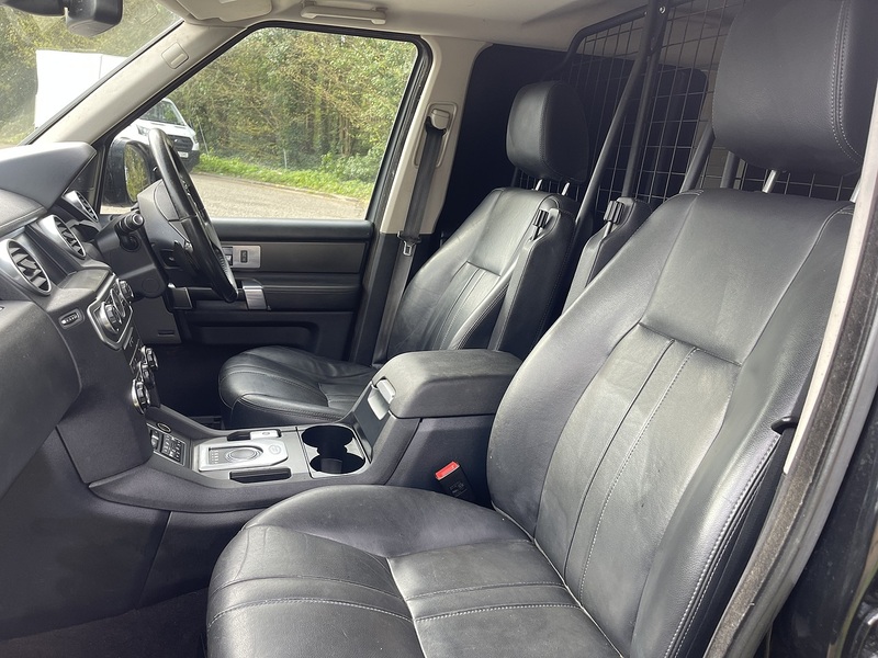 Land Rover Discovery 4 3.0 SD V6 SE SUV 5dr Diesel Auto 4WD (213 g/km, 255 bhp) - U793