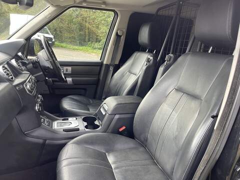 Land Rover Discovery 4 3.0 SD V6 SE SUV 5dr Diesel Auto 4WD (213 g/km, 255 bhp) - U793