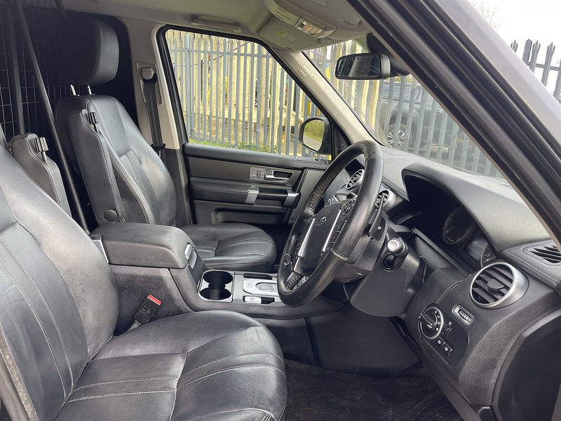 Land Rover Discovery 4 3.0 SD V6 SE SUV 5dr Diesel Auto 4WD (213 g/km, 255 bhp) - U793