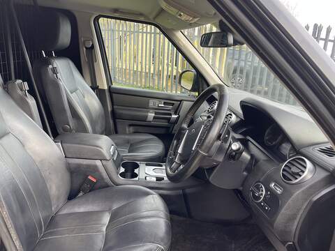 Land Rover Discovery 4 3.0 SD V6 SE SUV 5dr Diesel Auto 4WD (213 g/km, 255 bhp) - U793