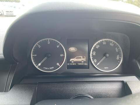 Land Rover Discovery 4 3.0 SD V6 SE SUV 5dr Diesel Auto 4WD (213 g/km, 255 bhp) - U793