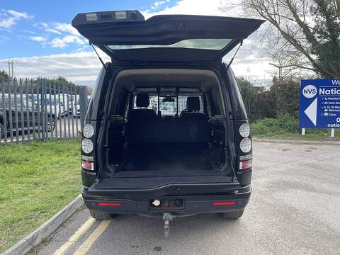 Land Rover Discovery 4 3.0 SD V6 SE SUV 5dr Diesel Auto 4WD (213 g/km, 255 bhp) - U793