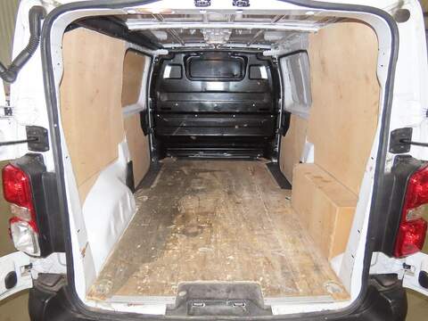 Peugeot Expert 1.5 BlueHDi 1000 Professional Premium + Standard Panel Van MWB Euro 6 (s/s) 6dr - U796