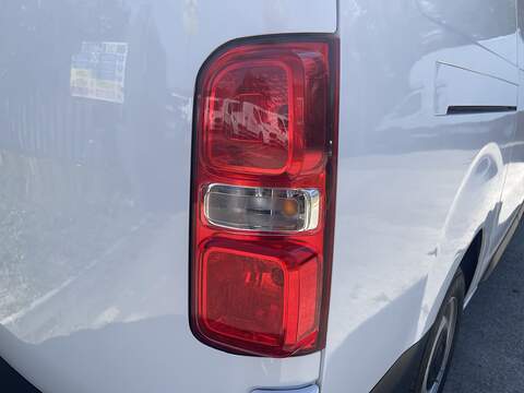 Vauxhall Vivaro 1.5 Turbo D 2900 Prime Panel Van 6dr Diesel Manual L2 H1 Euro 6 (s/s) (100 ps) - U798