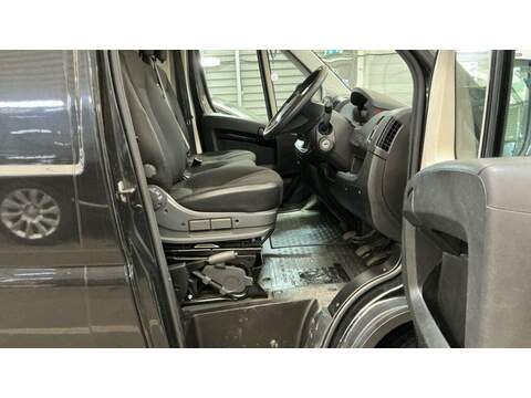 Peugeot Boxer 2.2 BlueHDi 435 Professional L4 H2 Euro 6 (s/s) 5dr - U799