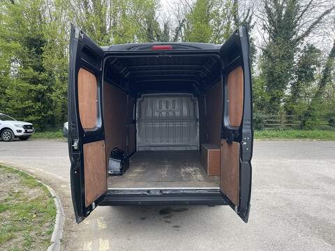 Peugeot Boxer 2.2 BlueHDi 435 Professional L4 H2 Euro 6 (s/s) 5dr - U799