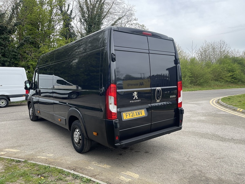 Peugeot Boxer 2.2 BlueHDi 435 Professional L4 H2 Euro 6 (s/s) 5dr - U799