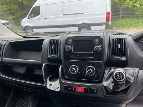 Peugeot Boxer 2.2 BlueHDi 435 Professional L4 H2 Euro 6 (s/s) 5dr - U799