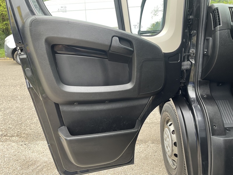 Peugeot Boxer 2.2 BlueHDi 435 Professional L4 H2 Euro 6 (s/s) 5dr - U799