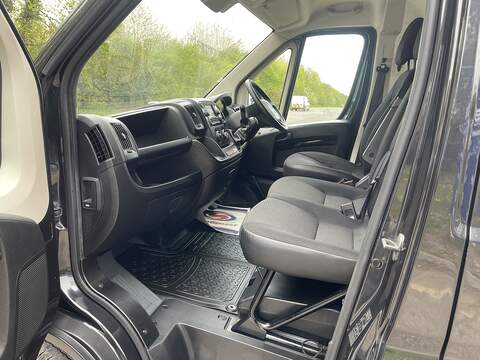 Peugeot Boxer 2.2 BlueHDi 435 Professional L4 H2 Euro 6 (s/s) 5dr - U799