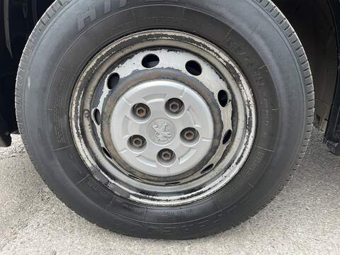 Peugeot Boxer 2.2 BlueHDi 435 Professional L4 H2 Euro 6 (s/s) 5dr - U799