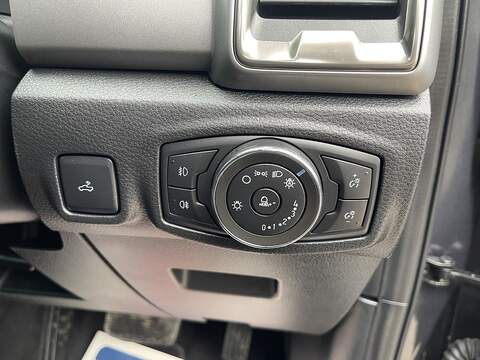 Ford Ranger 2.0 EcoBlue Limited Auto 4WD Euro 6 (s/s) 4dr - U802