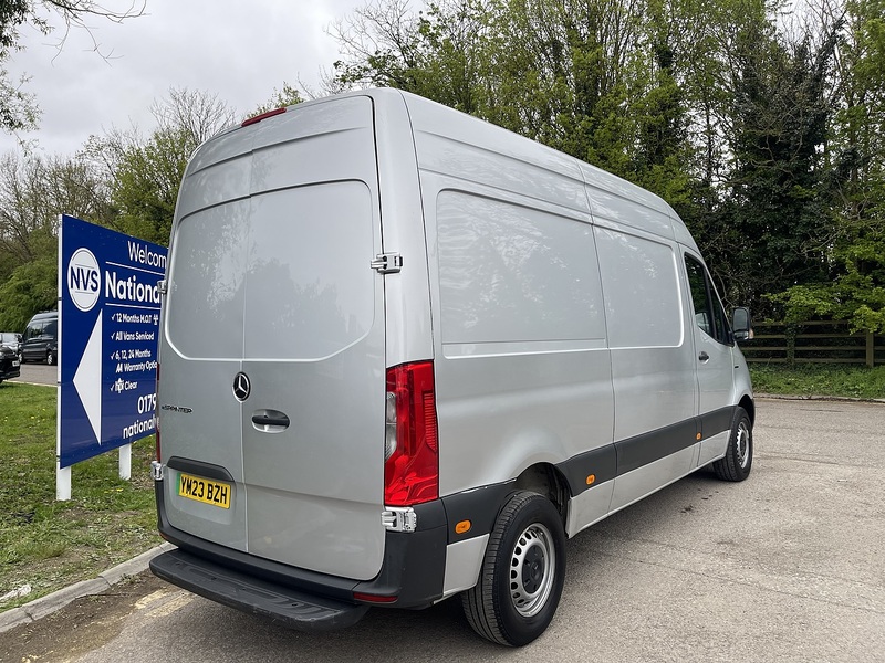 Mercedes-Benz eSprinter 55kWh Progressive Auto FWD L2 H2 5dr 20kW Charger - U803
