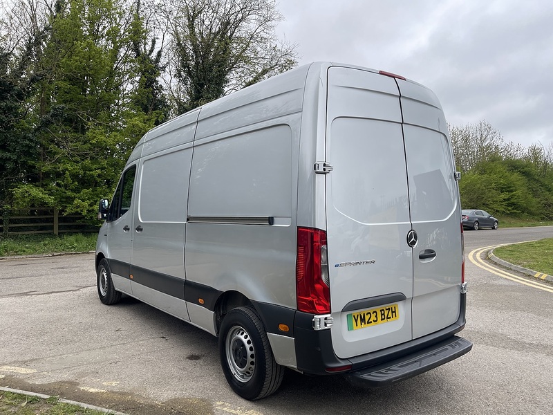Mercedes-Benz eSprinter 55kWh Progressive Auto FWD L2 H2 5dr 20kW Charger - U803