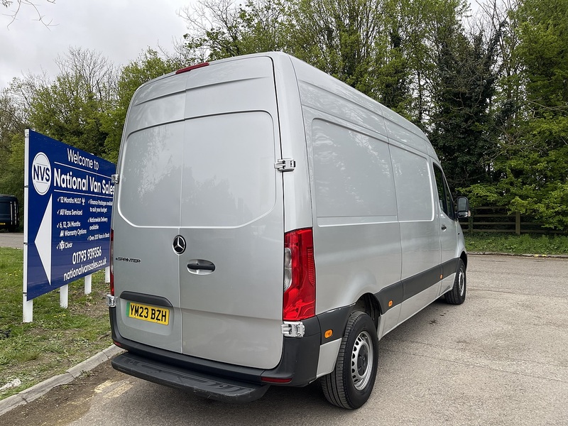 Mercedes-Benz eSprinter 55kWh Progressive Auto FWD L2 H2 5dr 20kW Charger - U803
