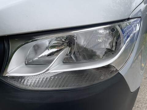 Mercedes-Benz eSprinter 55kWh Progressive Auto FWD L2 H2 5dr 20kW Charger - U803