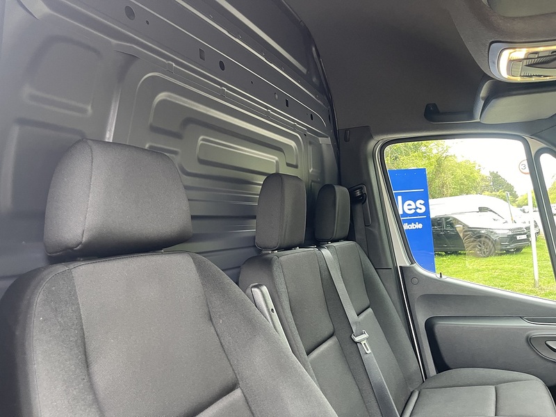Mercedes-Benz eSprinter 55kWh Progressive Auto FWD L2 H2 5dr 20kW Charger - U803