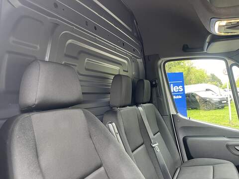 Mercedes-Benz eSprinter 55kWh Progressive Auto FWD L2 H2 5dr 20kW Charger - U803