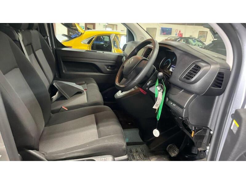 Citroen e-Dispatch e 1000 75 kWh Enterprise Edition M Auto MWB 6dr (7.4kW Charger) - U806