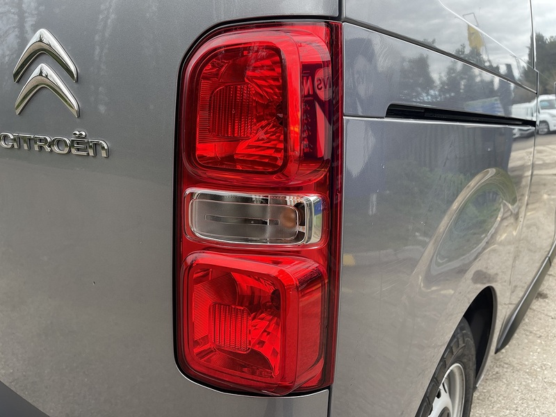 Citroen e-Dispatch e 1000 75 kWh Enterprise Edition M Auto MWB 6dr (7.4kW Charger) - U806