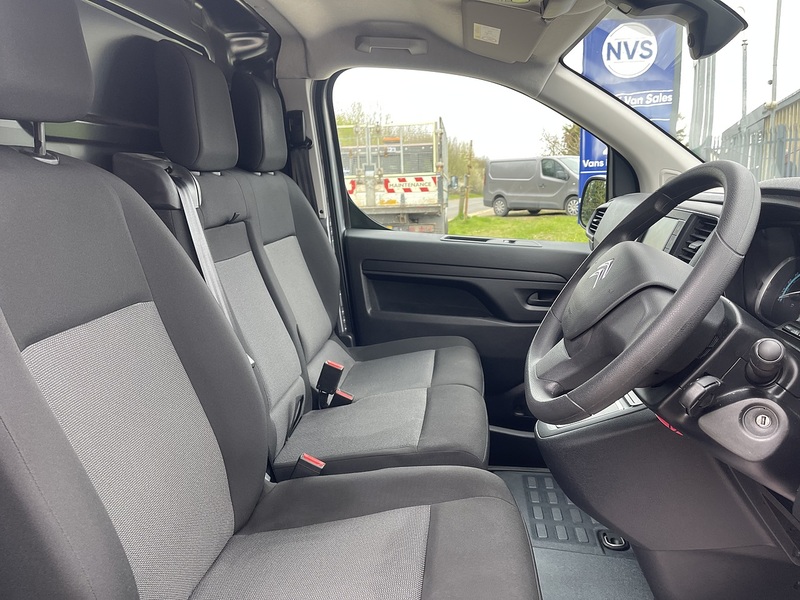 Citroen e-Dispatch e 1000 75 kWh Enterprise Edition M Auto MWB 6dr (7.4kW Charger) - U806