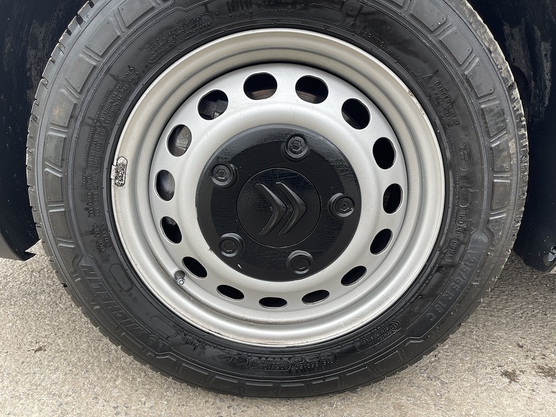 Citroen e-Dispatch e 1000 75 kWh Enterprise Edition M Auto MWB 6dr (7.4kW Charger) - U806