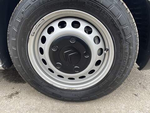 Citroen e-Dispatch e 1000 75 kWh Enterprise Edition M Auto MWB 6dr (7.4kW Charger) - U806