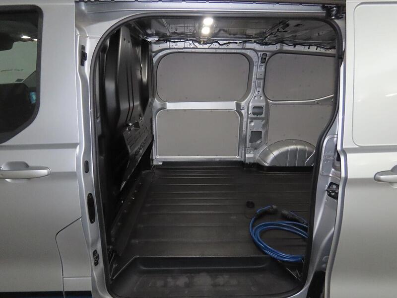 Ford E-Transit Custom 320 65kWh Sport Auto L1 H1 5dr - U808