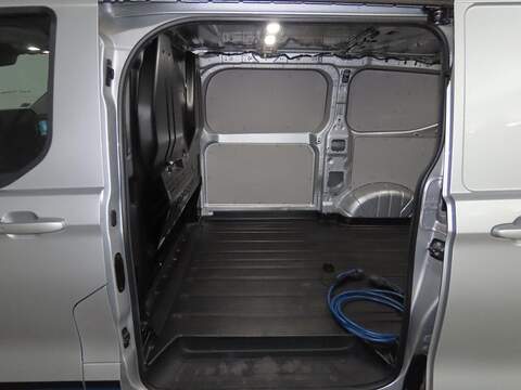Ford E-Transit Custom 320 65kWh Sport Auto L1 H1 5dr - U808