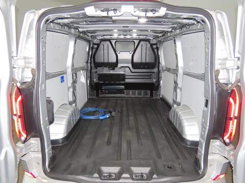Ford E-Transit Custom 320 65kWh Sport Auto L1 H1 5dr - U808
