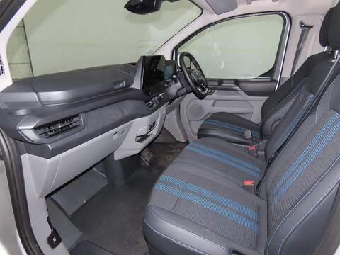 Ford E-Transit Custom 320 65kWh Sport Auto L1 H1 5dr - U808
