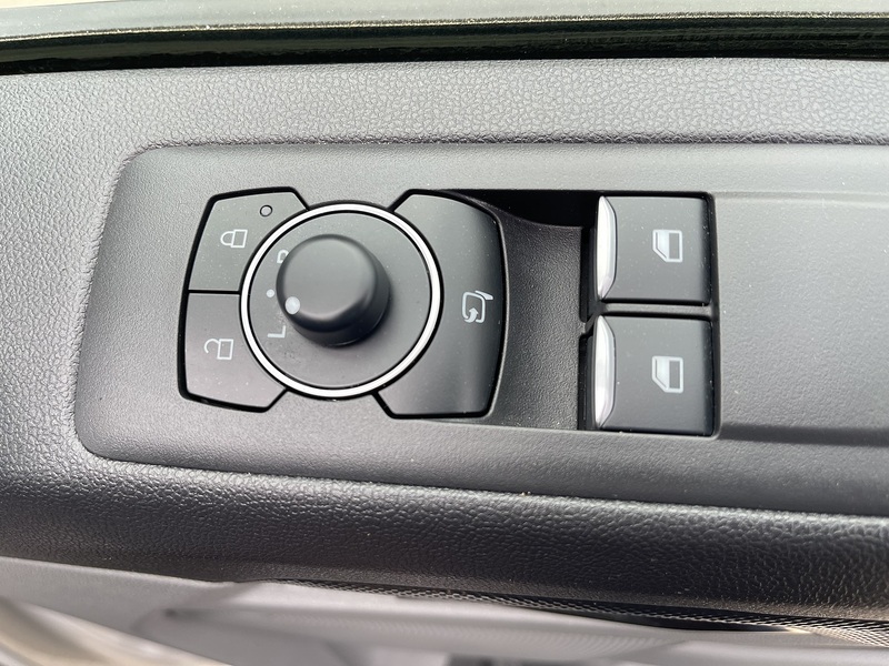 Ford E-Transit Custom 320 65kWh Sport Auto L1 H1 5dr - U808