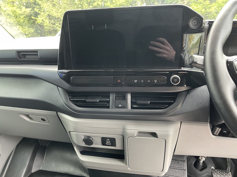 Ford E-Transit Custom 320 65kWh Sport Auto L1 H1 5dr - U808