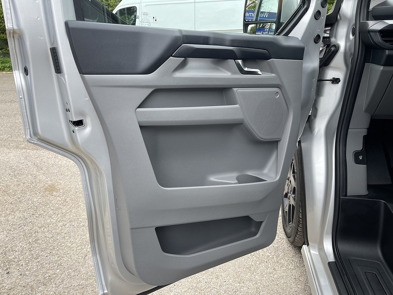 Ford E-Transit Custom 320 65kWh Sport Auto L1 H1 5dr - U808
