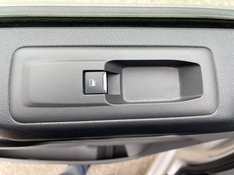 Ford E-Transit Custom 320 65kWh Sport Auto L1 H1 5dr - U808