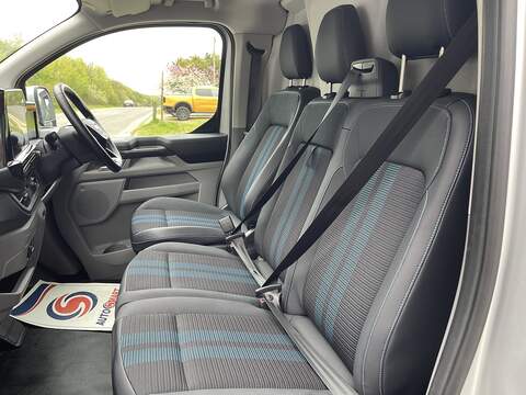 Ford E-Transit Custom 320 65kWh Sport Auto L1 H1 5dr - U808