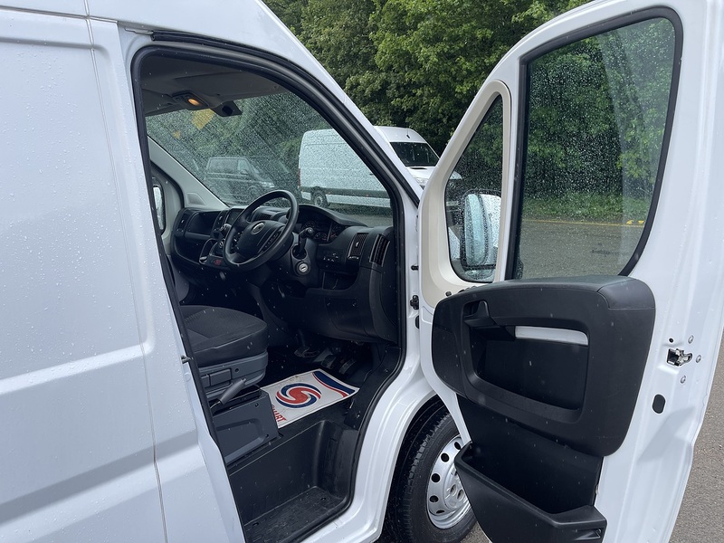 Vauxhall Movano 2.2 CDTi 3500 BiTurbo Prime FWD L3 H2 Euro 6 (s/s) 5dr - U810