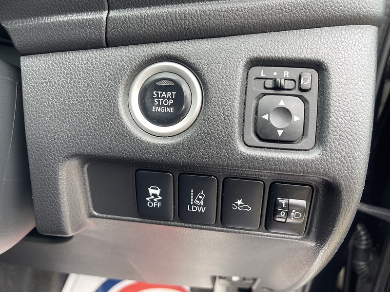 Mitsubishi L200 2.2 DI-D DC Barbarian X Auto 4WD Euro 6 (s/s) 4dr - U811